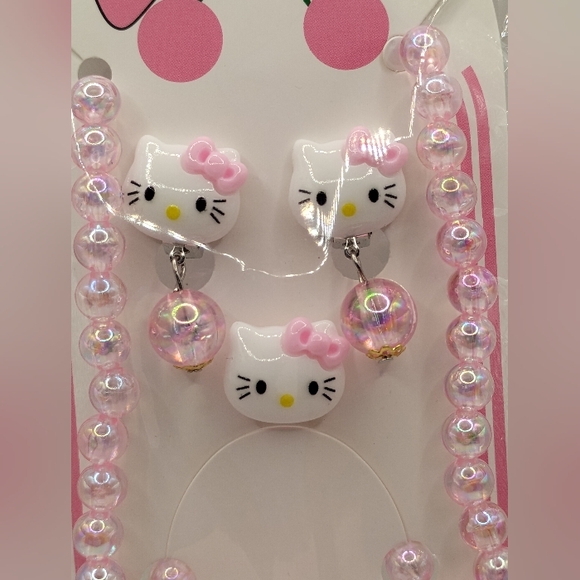 Hello Kitty Pink and White Beaded Jewelry Set 🎁 - Picture 2 of 3